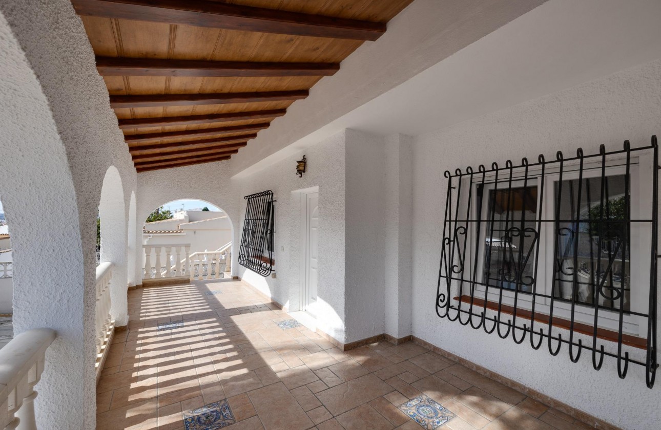 Resale - Villa - Torrevieja - La Siesta - El Salado - Torreta