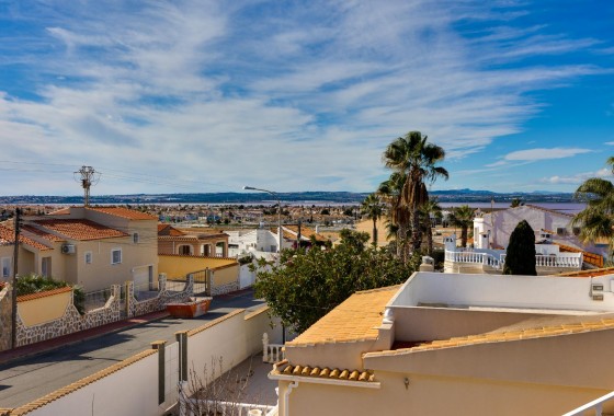 Resale - Villa - Torrevieja - La Siesta - El Salado - Torreta