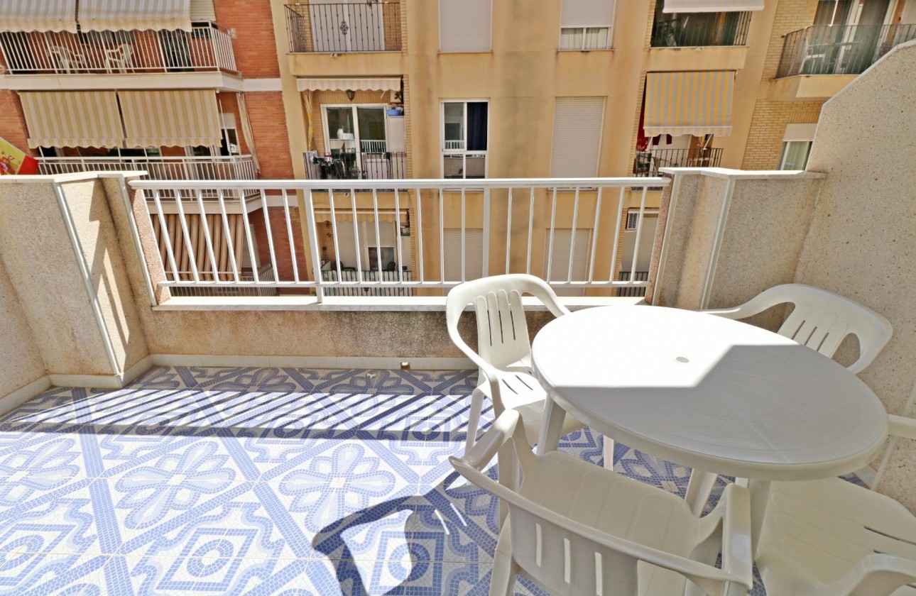 Resale - Apartment / flat - Torrevieja - Playa del Cura