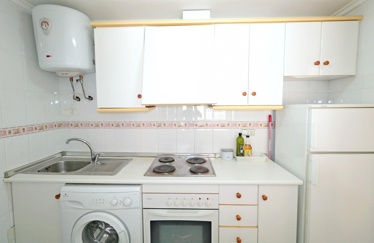 Resale - Apartment / flat - Torrevieja - Playa del Cura