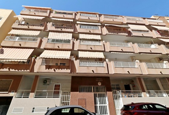 Resale - Apartment / flat - Torrevieja - Playa del Cura