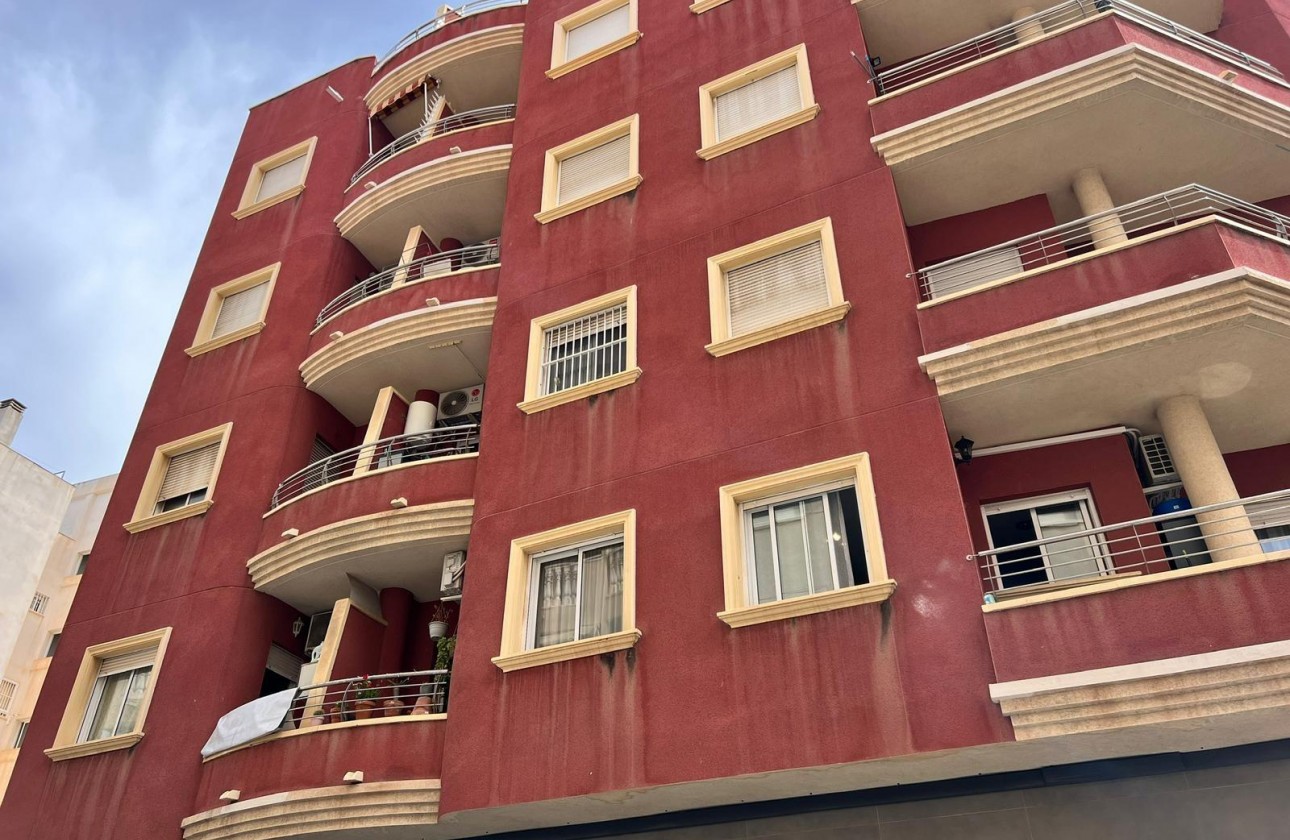 Resale - Apartment / flat - Torrevieja - Centro