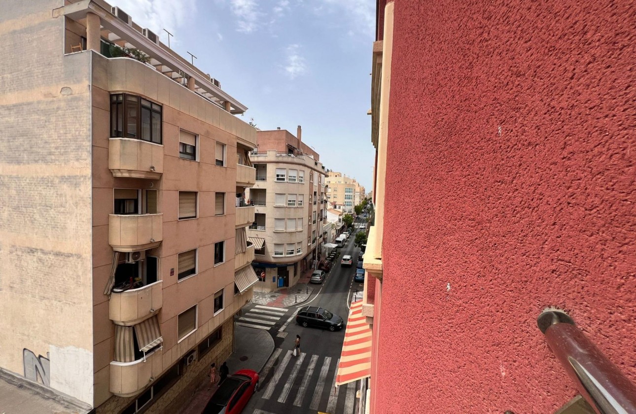 Resale - Apartment / flat - Torrevieja - Centro
