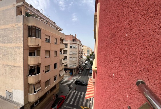 Resale - Apartment / flat - Torrevieja - Centro
