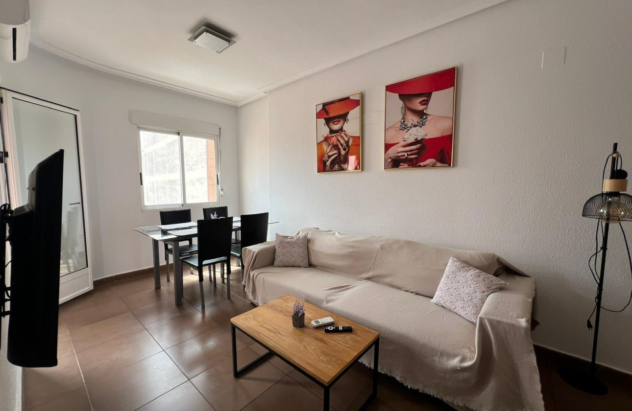 Resale - Apartment / flat - Torrevieja - Centro