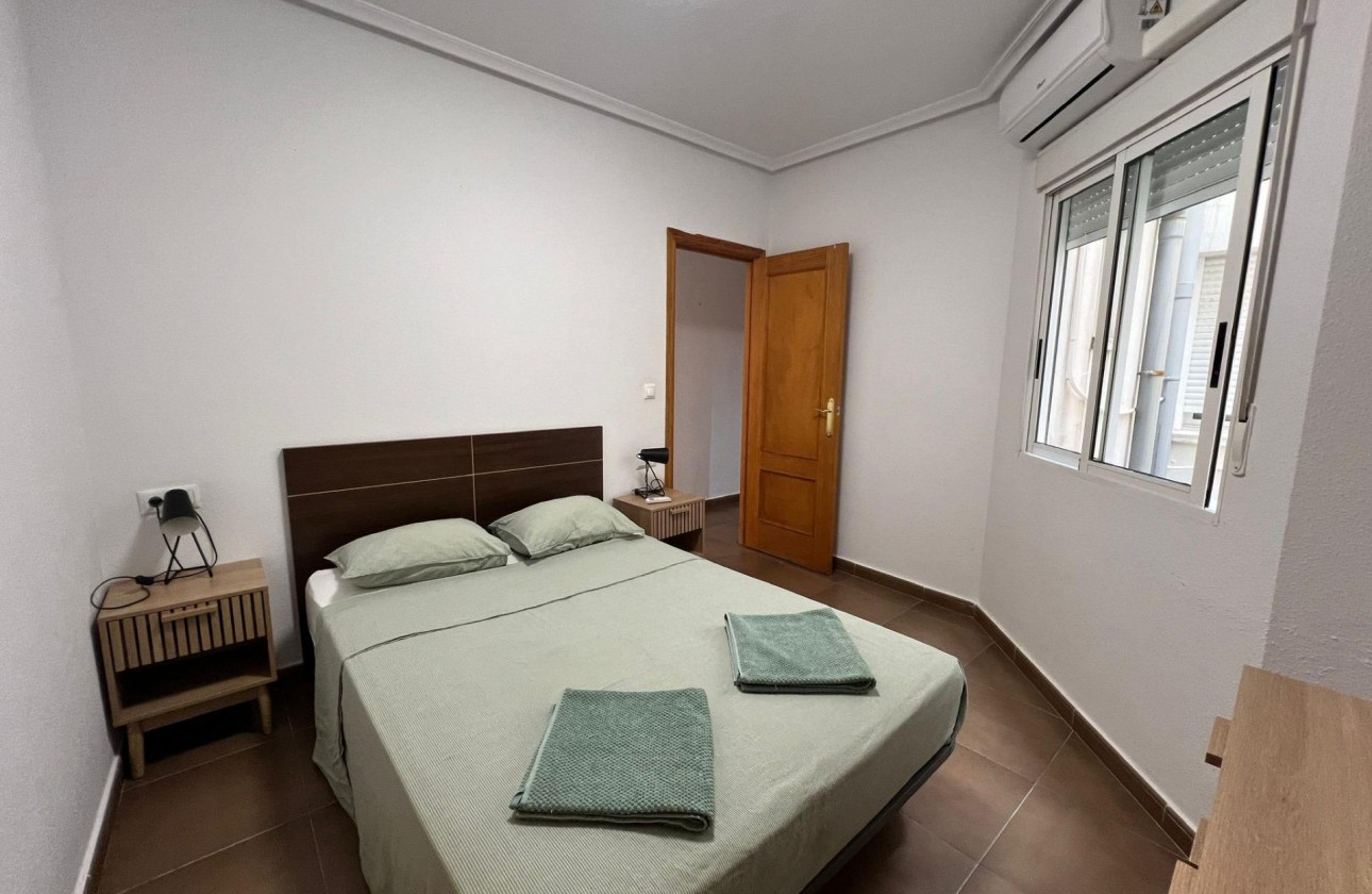 Resale - Apartment / flat - Torrevieja - Centro