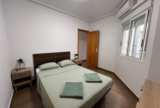 Resale - Apartment / flat - Torrevieja - Centro