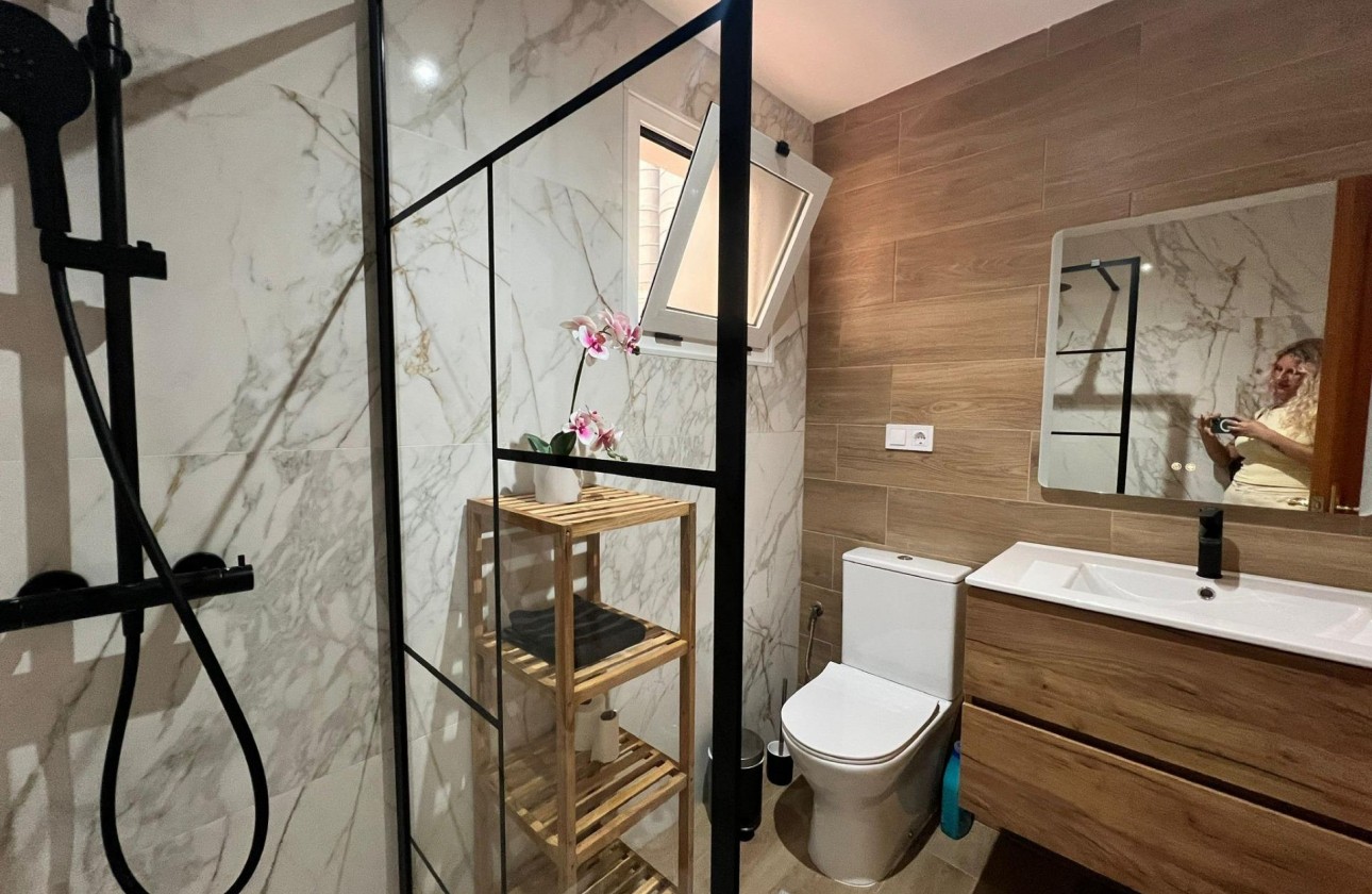 Resale - Apartment / flat - Torrevieja - Centro