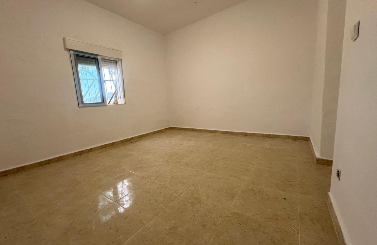 Resale - Villa - La Solana