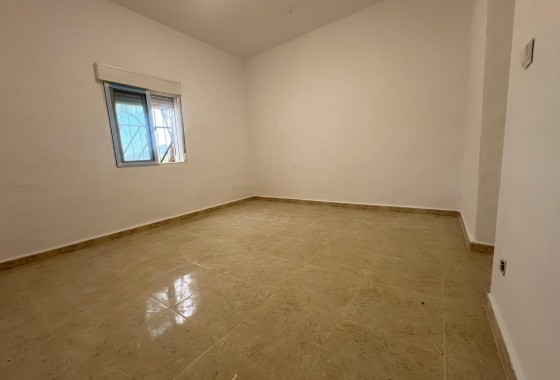 Resale - Villa - La Solana