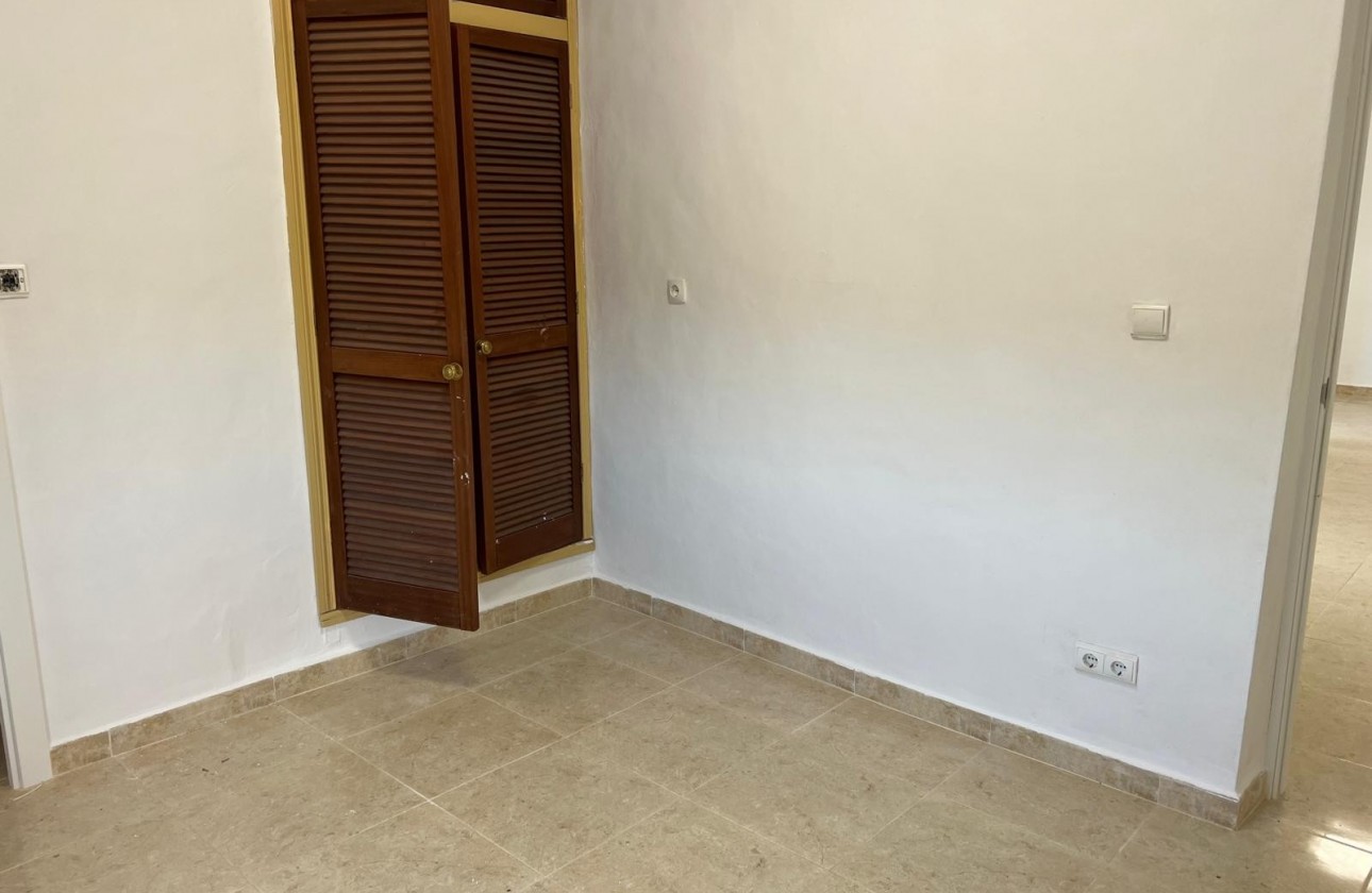 Resale - Villa - La Solana