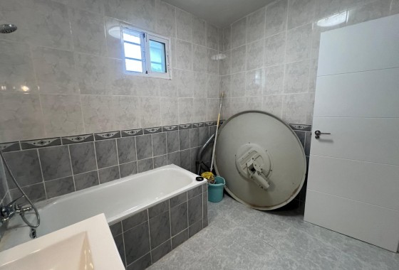 Resale - Villa - La Solana