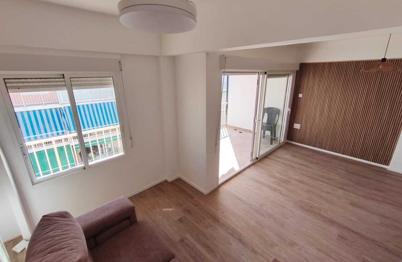 Reventa - Apartment Penthouse - Punta Prima - Costa Blanca