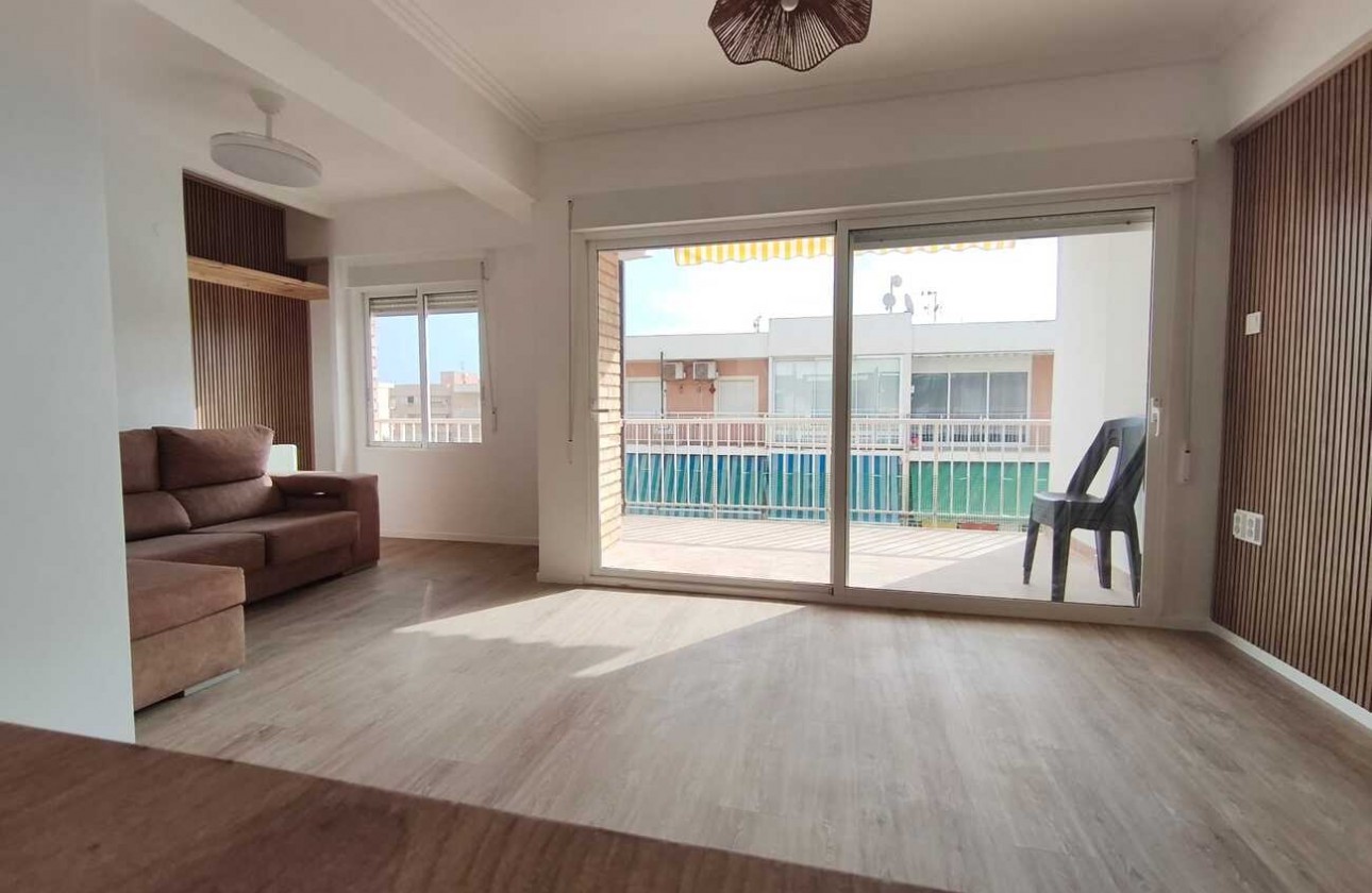 Reventa - Apartment Penthouse - Punta Prima - Costa Blanca