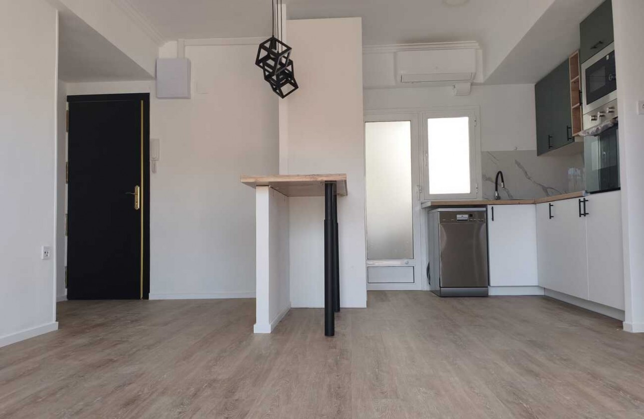 Reventa - Apartment Penthouse - Punta Prima - Costa Blanca