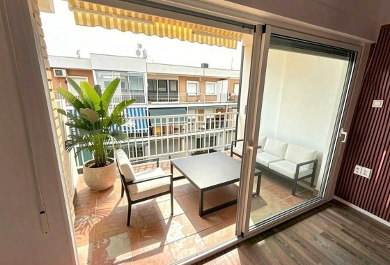 Reventa - Apartment Penthouse - Punta Prima - Costa Blanca
