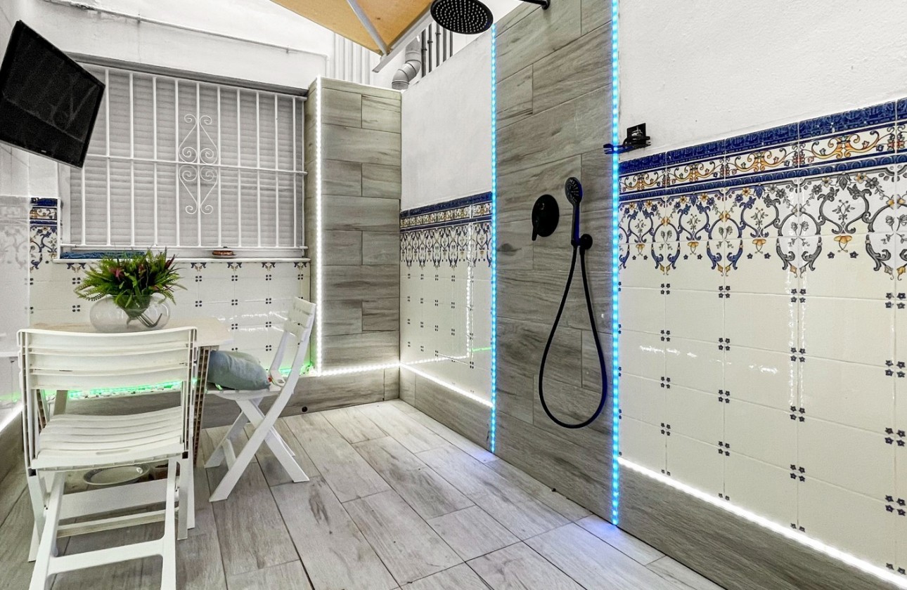 Resale - Apartment / flat - Torrevieja - Costa Blanca