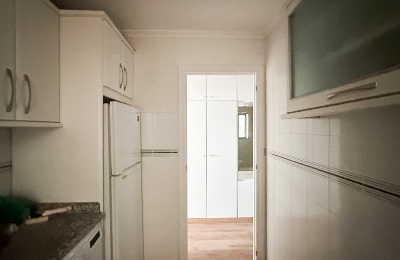 Resale - Apartment / flat - Torrevieja - Costa Blanca