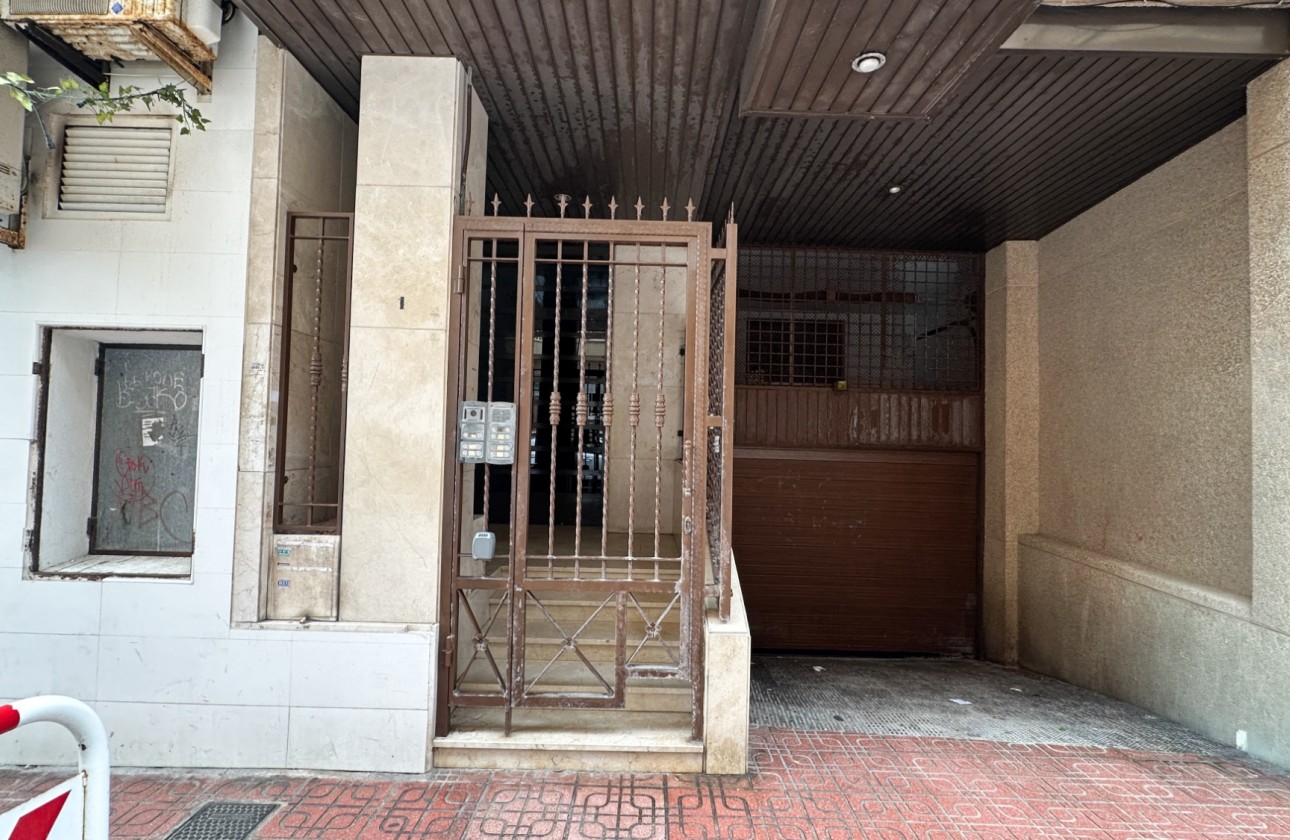 Resale - Apartment / flat - Torrevieja - Costa Blanca