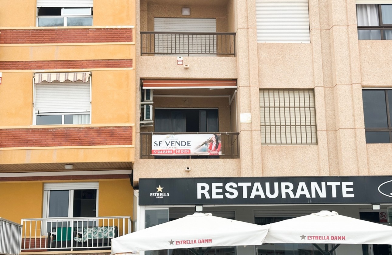 Resale - Apartment / flat - Torrevieja - Costa Blanca