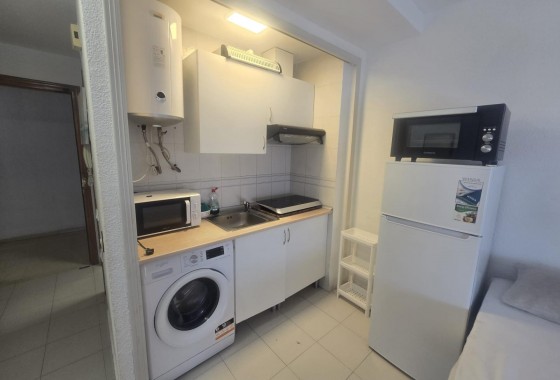Resale - Apartment / flat - Torrevieja - Estacion de autobuses