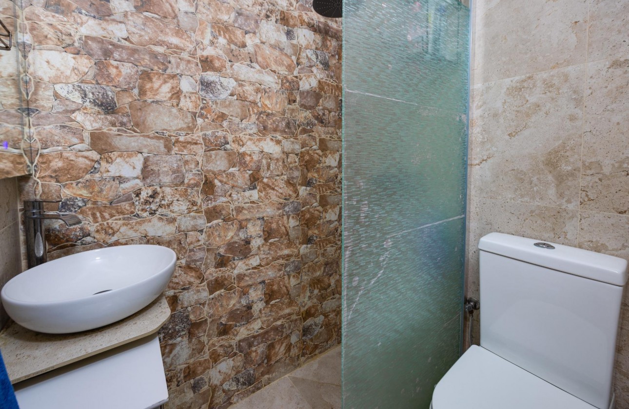 Resale - Bungalow - Torrevieja - La Siesta - El Salado - Torreta