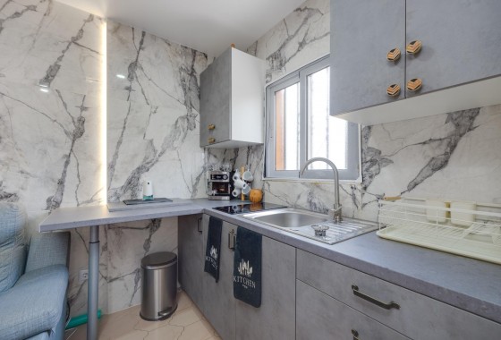 Resale - Bungalow - Torrevieja - La Siesta - El Salado - Torreta
