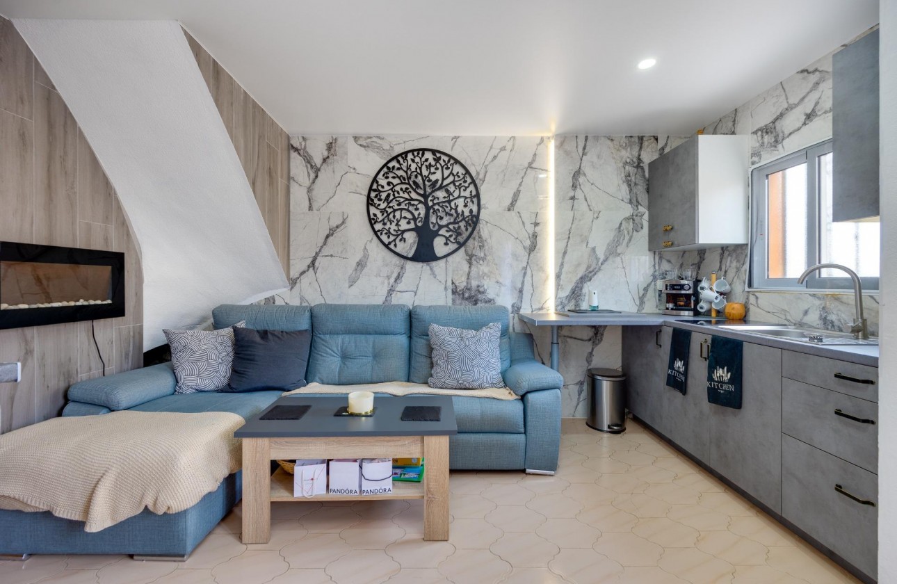 Resale - Bungalow - Torrevieja - La Siesta - El Salado - Torreta