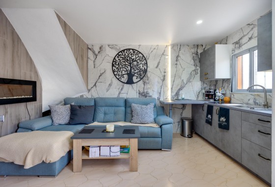 Resale - Bungalow - Torrevieja - La Siesta - El Salado - Torreta