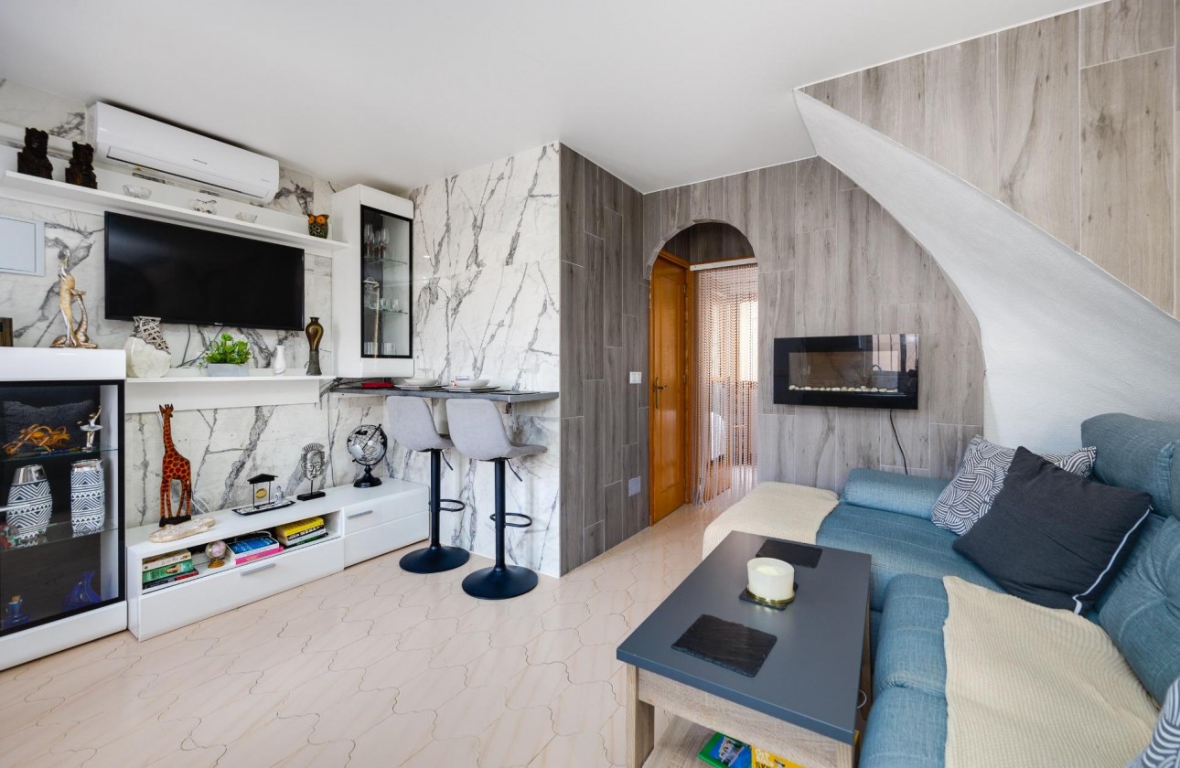 Resale - Bungalow - Torrevieja - La Siesta - El Salado - Torreta