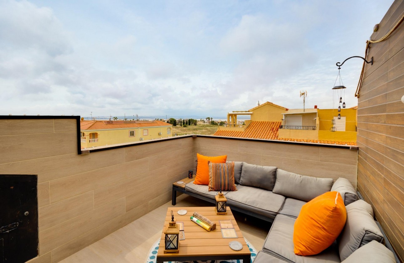 Resale - Bungalow - Torrevieja - La Siesta - El Salado - Torreta