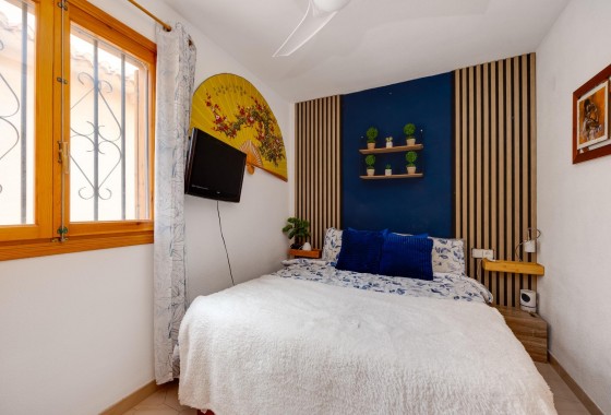Resale - Bungalow - Torrevieja - La Siesta - El Salado - Torreta