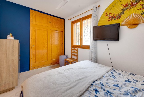Resale - Bungalow - Torrevieja - La Siesta - El Salado - Torreta