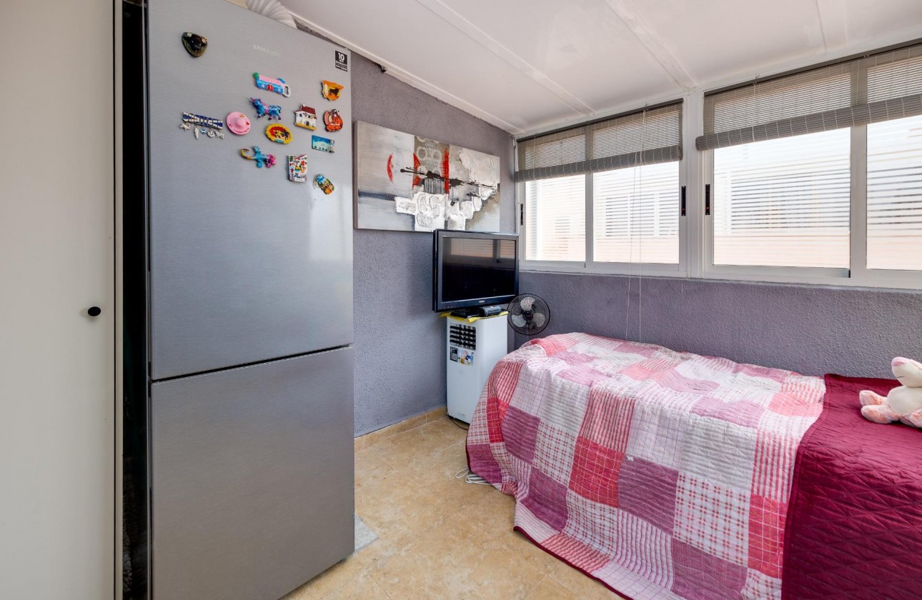 Resale - Bungalow - Torrevieja - La Siesta - El Salado - Torreta