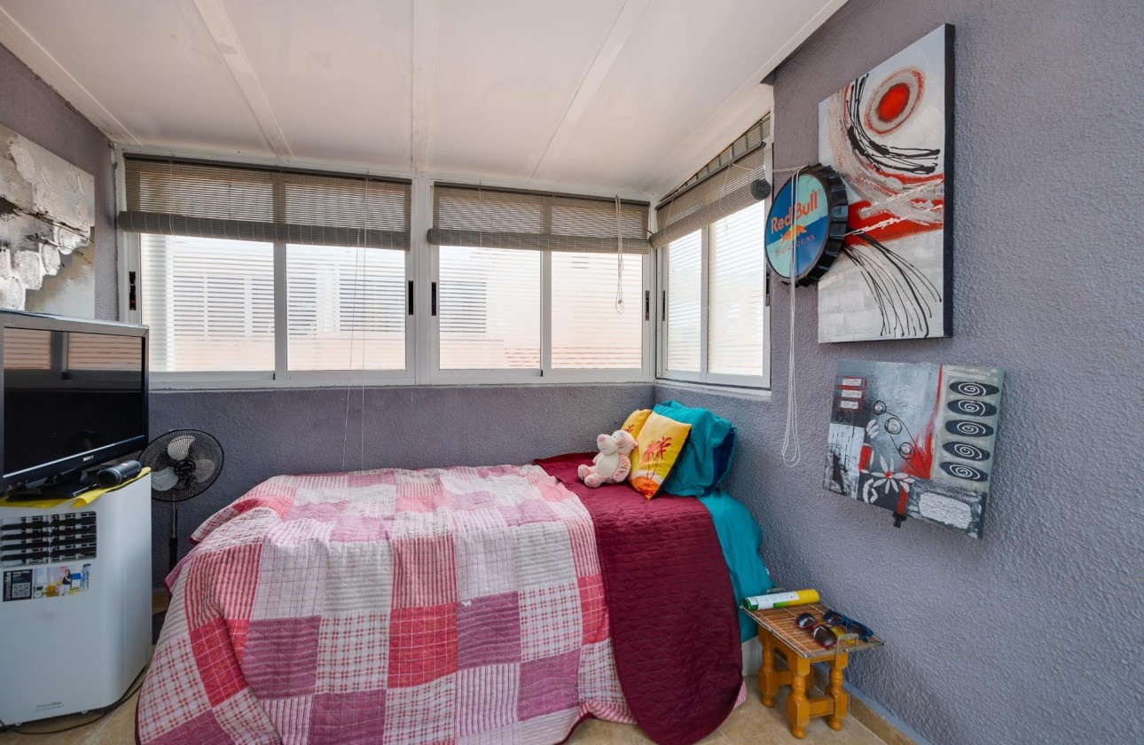 Resale - Bungalow - Torrevieja - La Siesta - El Salado - Torreta