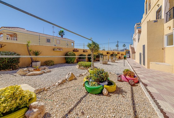 Resale - Bungalow - Torrevieja - La Siesta - El Salado - Torreta
