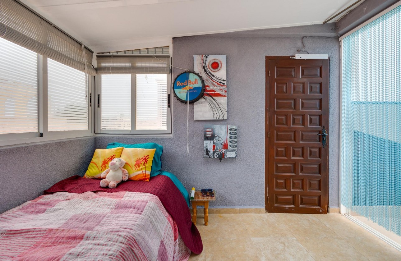 Resale - Bungalow - Torrevieja - La Siesta - El Salado - Torreta