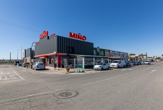 Resale - Bungalow - Torrevieja - La Siesta - El Salado - Torreta