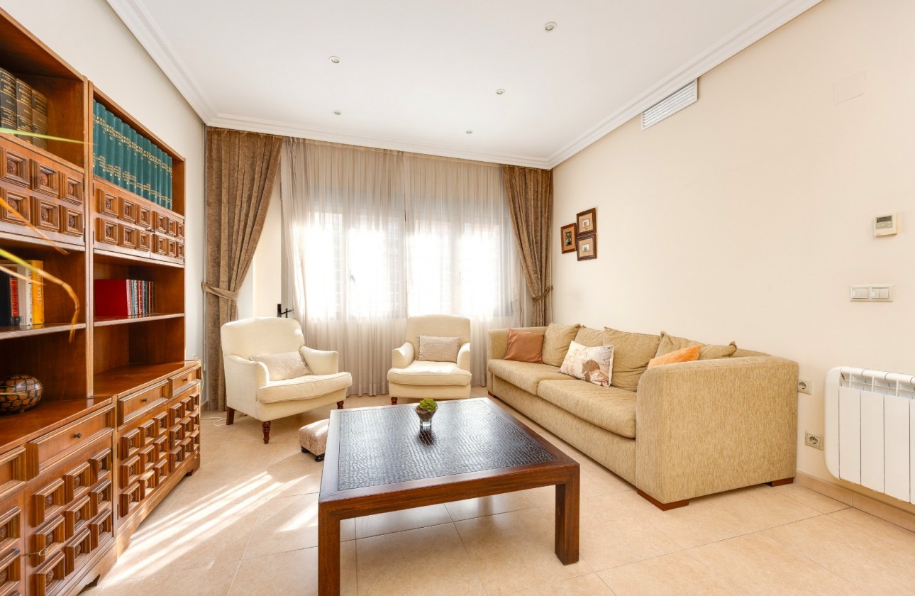 Resale - Villa - Benejúzar - Inland