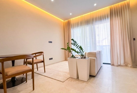 Resale - Apartment / flat - Torrevieja - Playa de los Locos