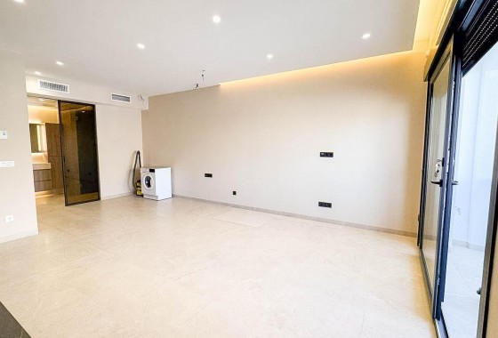 Resale - Apartment / flat - Torrevieja - Playa de los Locos
