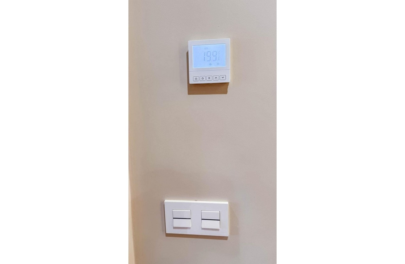 Resale - Apartment / flat - Torrevieja - Playa de los Locos