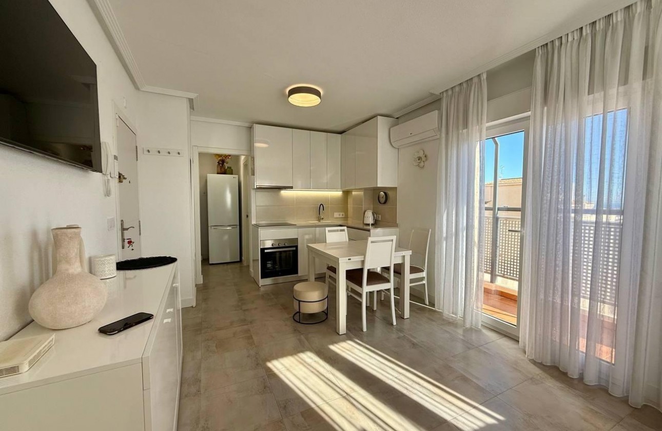 Reventa - Ático - Torrevieja - Nueva Torrevieja