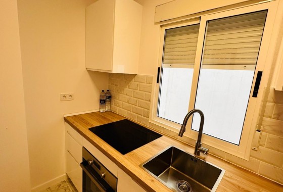 Resale - Apartment / flat - Torrevieja - Acequion