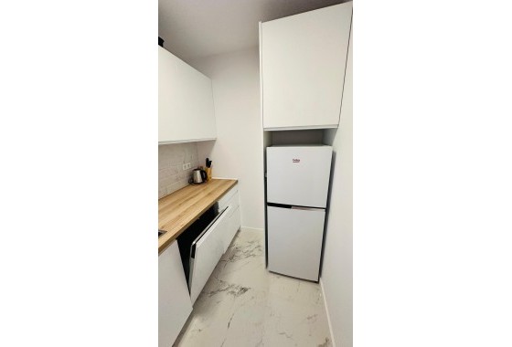Resale - Apartment / flat - Torrevieja - Acequion