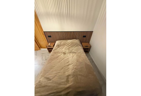 Resale - Apartment / flat - Torrevieja - Acequion