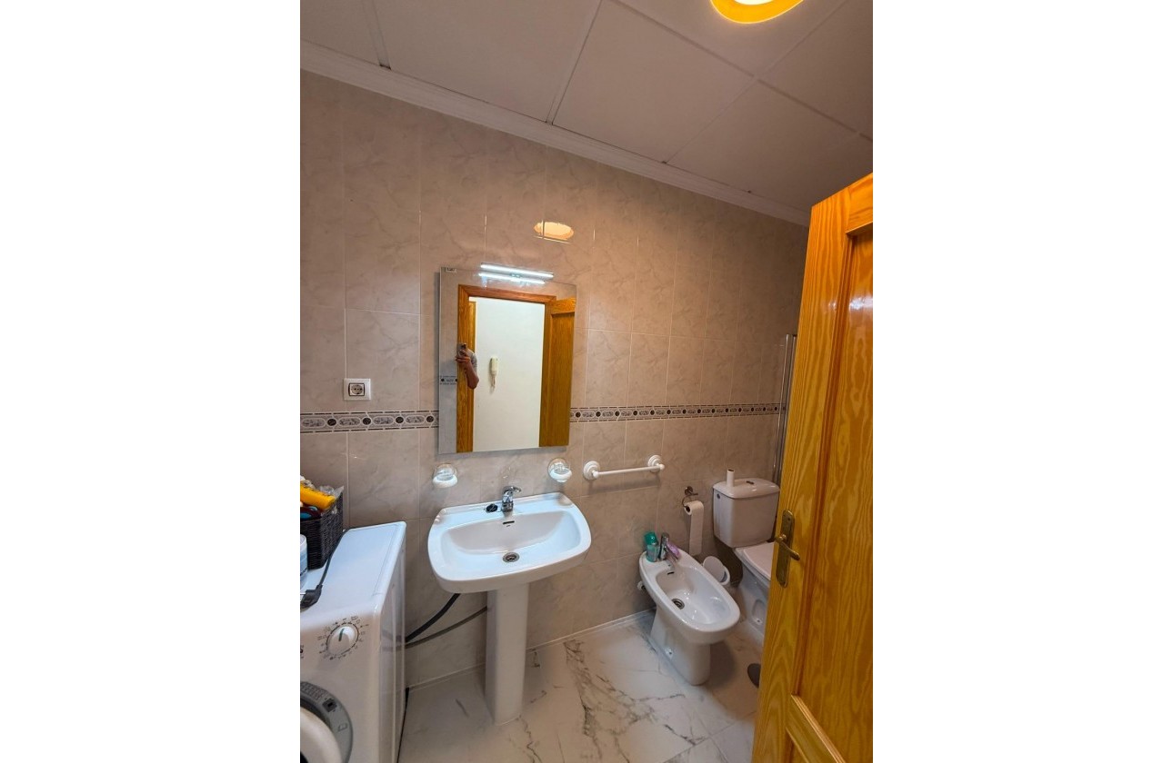 Resale - Apartment / flat - Torrevieja - Acequion