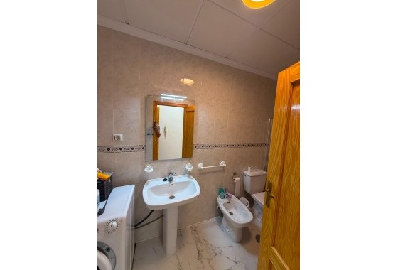 Resale - Apartment / flat - Torrevieja - Acequion
