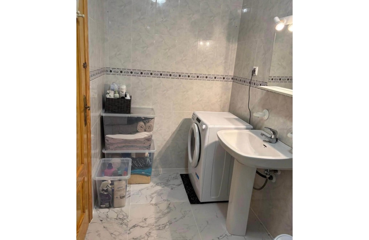 Resale - Apartment / flat - Torrevieja - Acequion