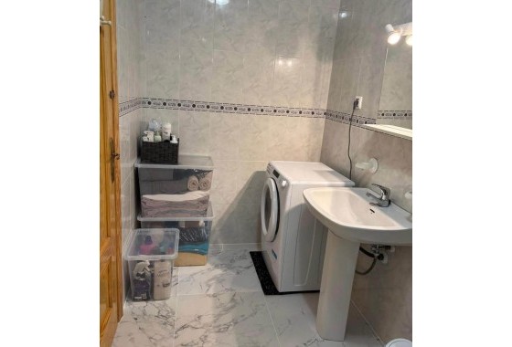 Resale - Apartment / flat - Torrevieja - Acequion